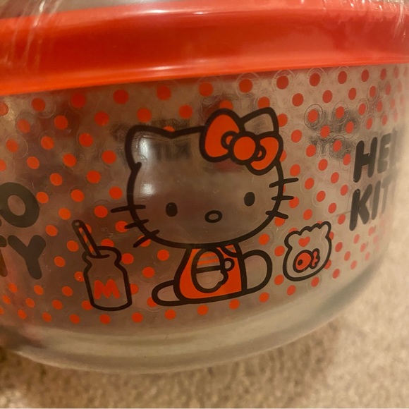 Pyrex Hello Kitty by Sanrio - decorated glass storage - Picture 2 of 7